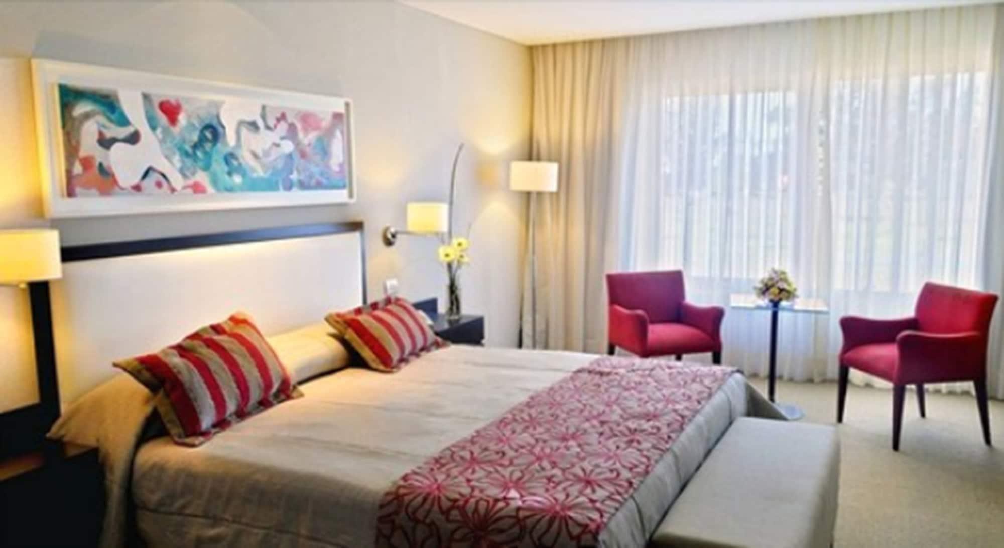 Howard Johnson Hotel Piedras Moras Альмафуэрте Экстерьер фото